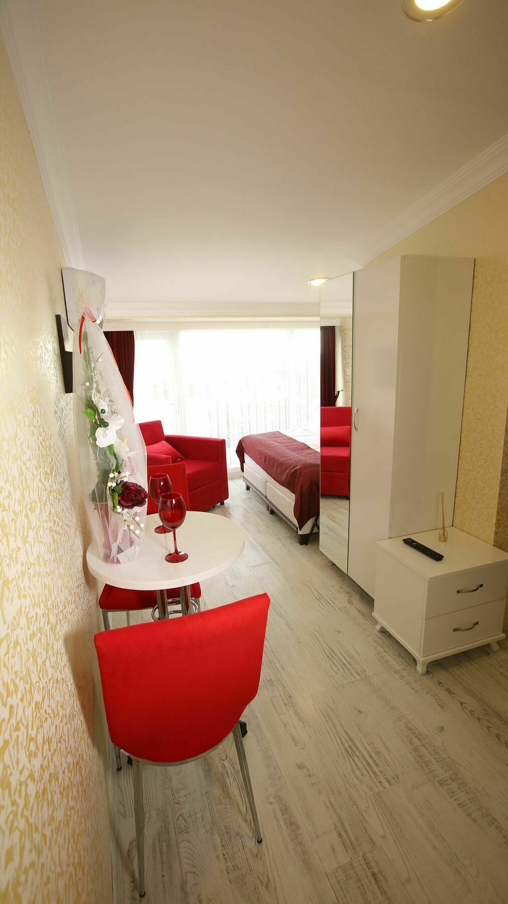 Taksim Brand Suite Istanbul Exterior photo